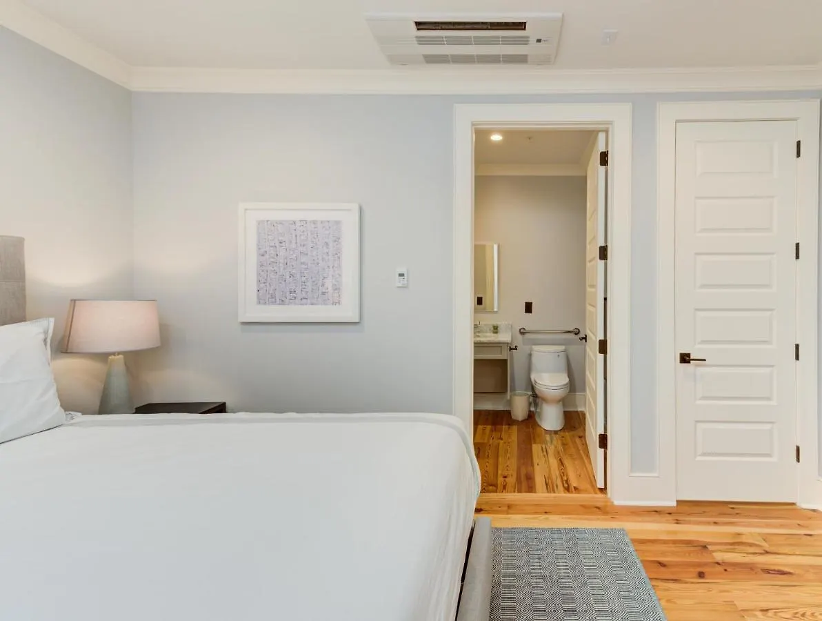 The Quarters On King 4* Charleston