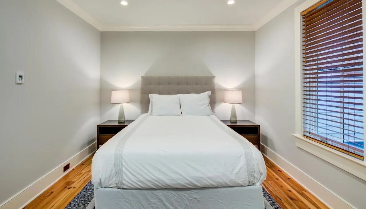 The Quarters On King Hotel