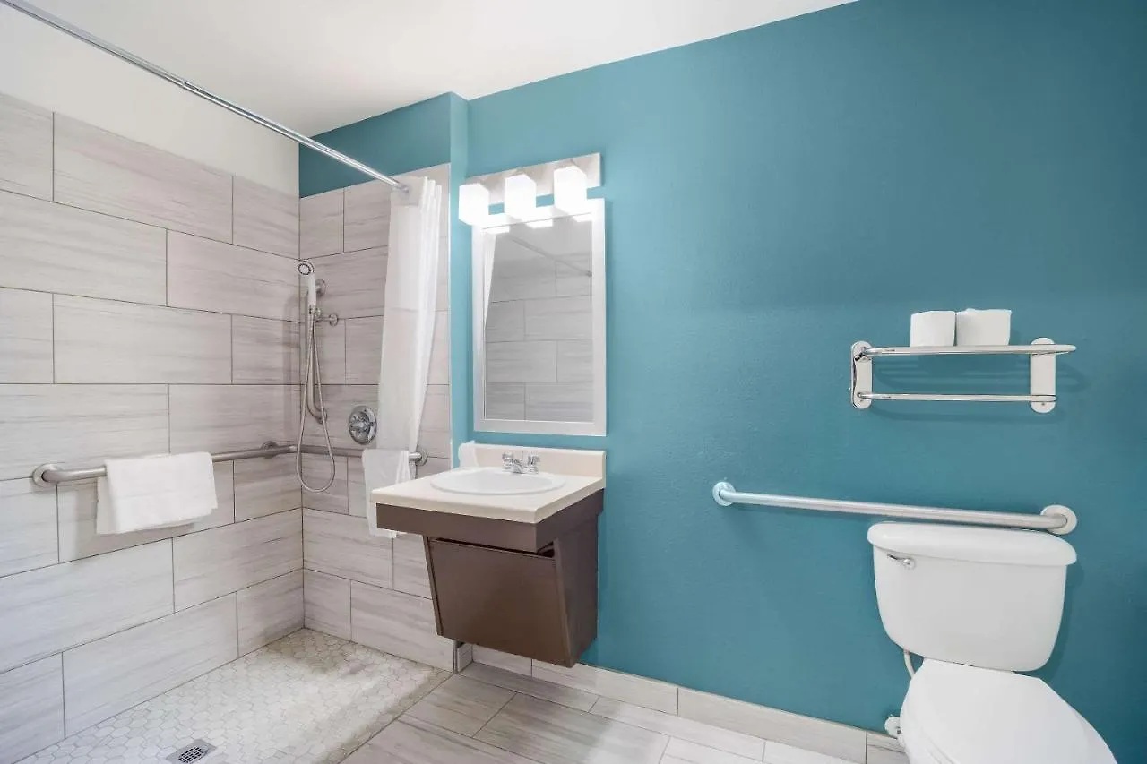 Woodspring | Airport I-526 Hotel
