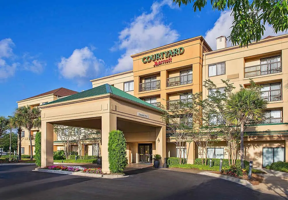 Courtyard By Marriott Airport Coliseum 3*