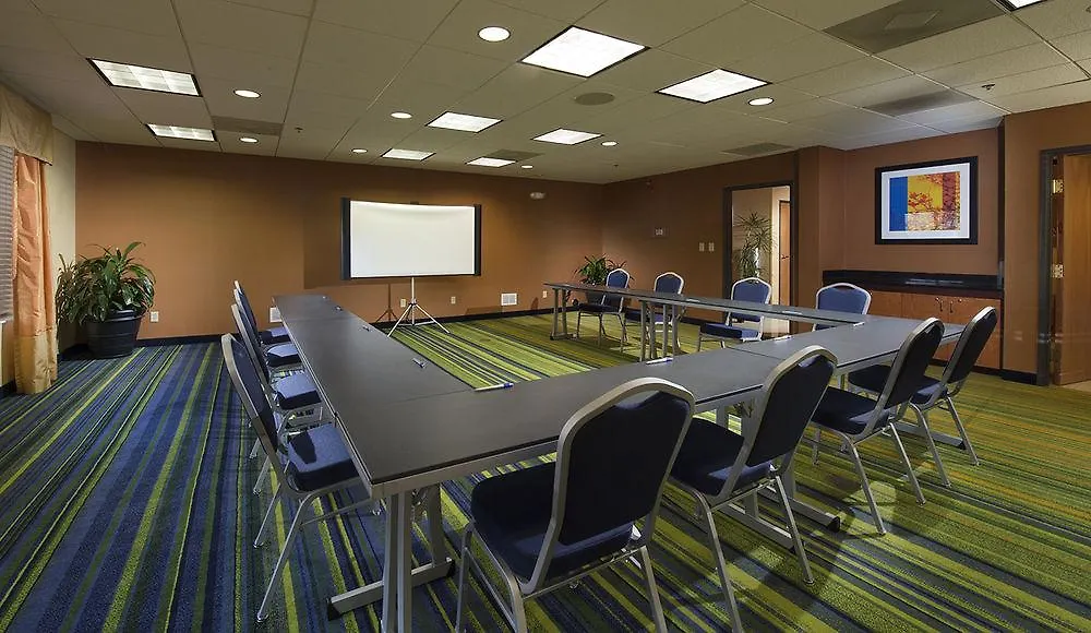 Fairfield & By Marriott Charleston Airport/convention Center