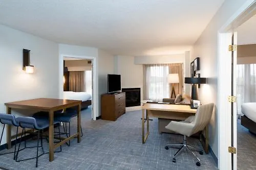By Marriott Charleston Airport Hotel 3*