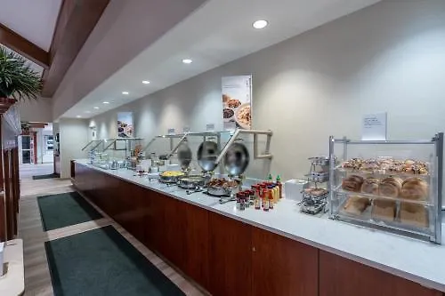 By Marriott Charleston Airport Hotel