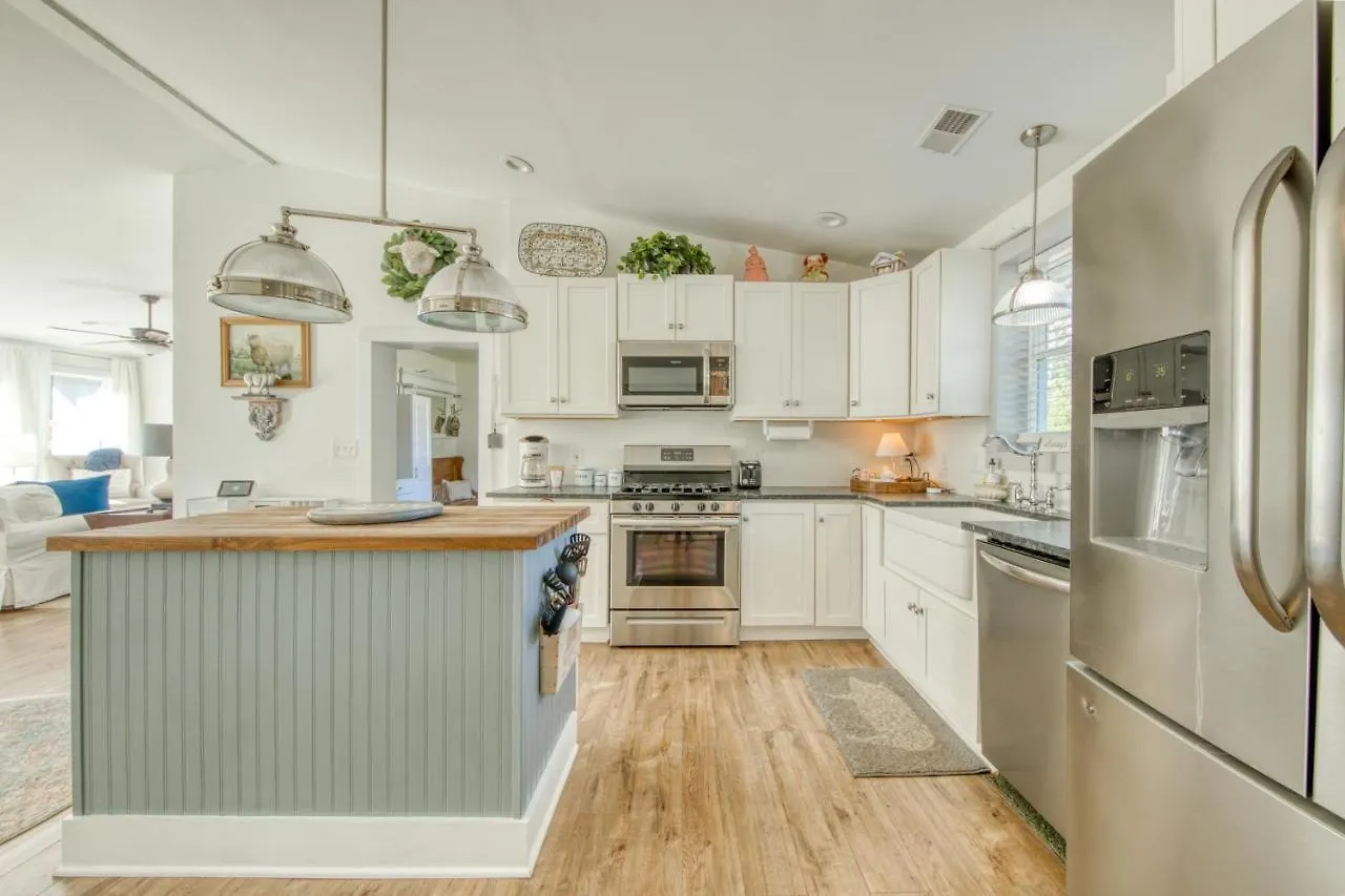 1109 Berkeley