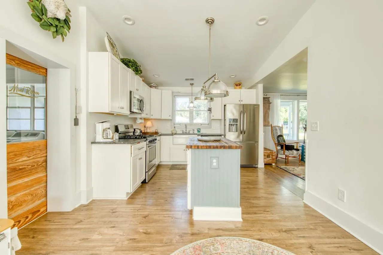 1109 Berkeley