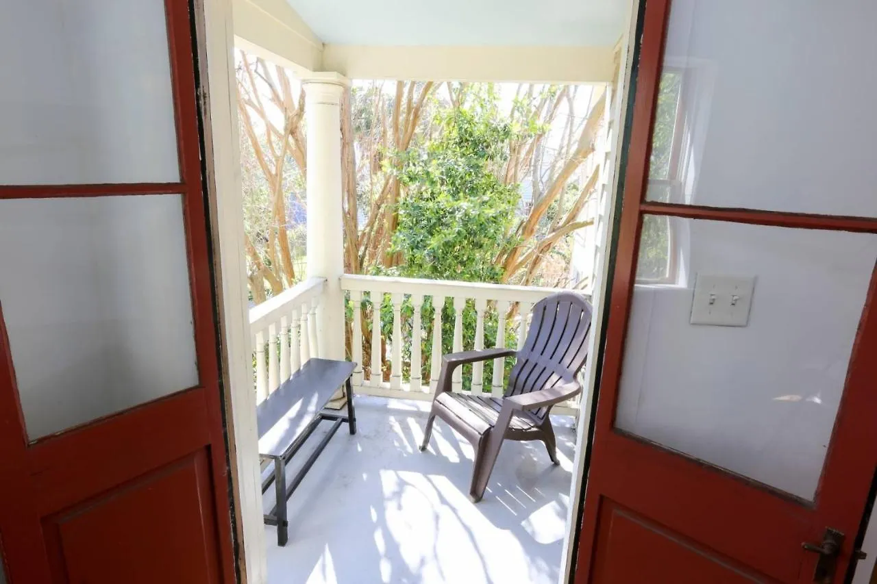 Sweet Spacious Holiday home Charleston