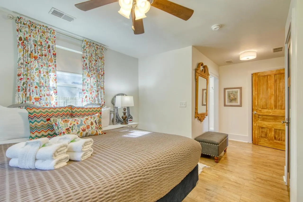 1109 Berkeley Holiday home Charleston