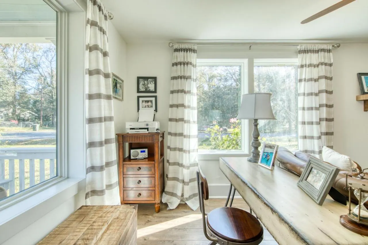 1109 Berkeley *