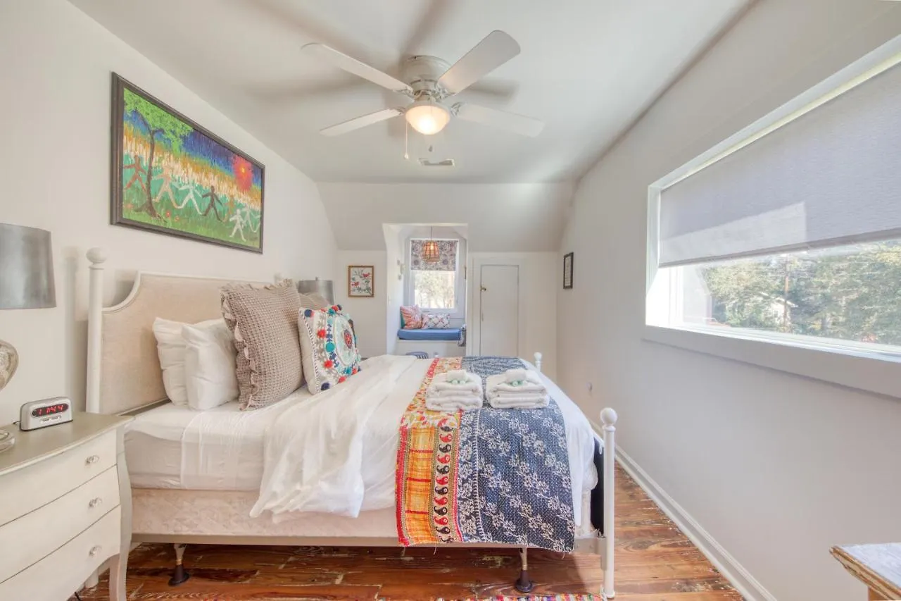 1109 Berkeley * Charleston