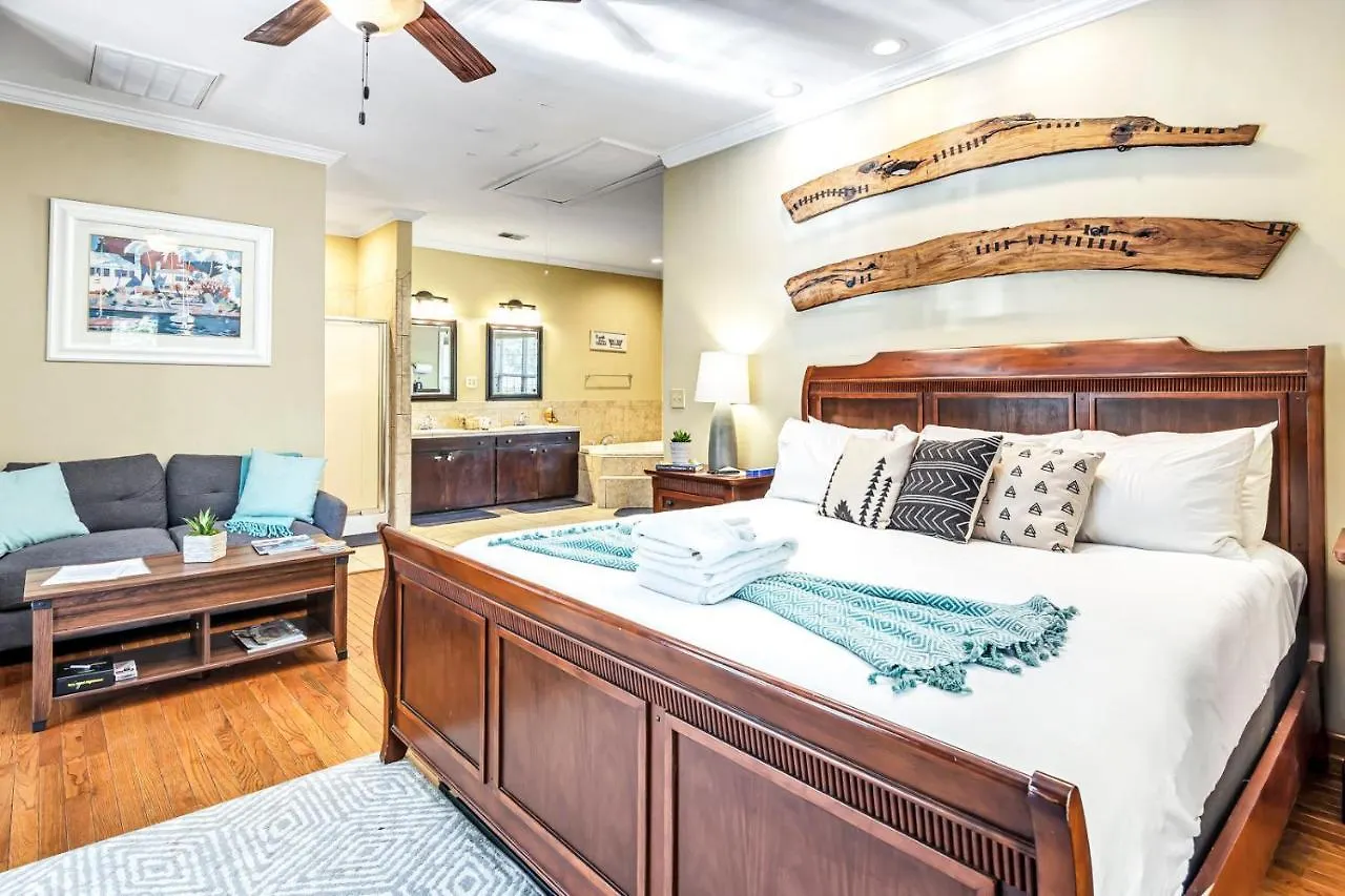 Island Nest * Charleston