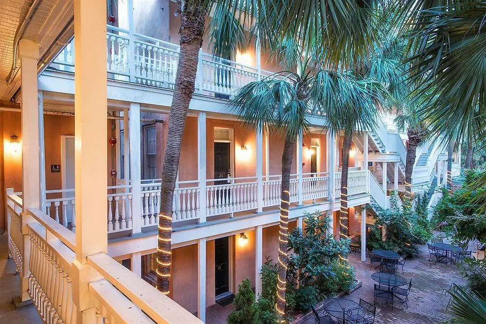 The Elliott House 4*