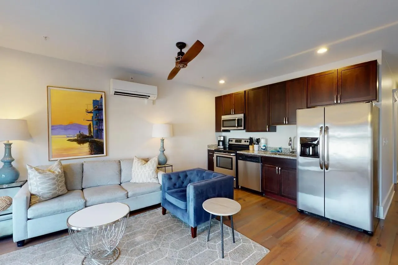 493 King Two Bedroom Suites Hotel 3*
