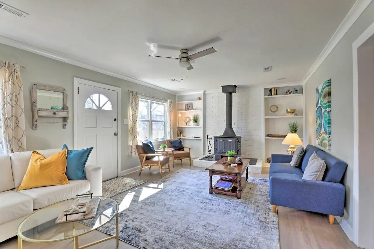 Chic - Half Mile To Park Circle! Holiday home *