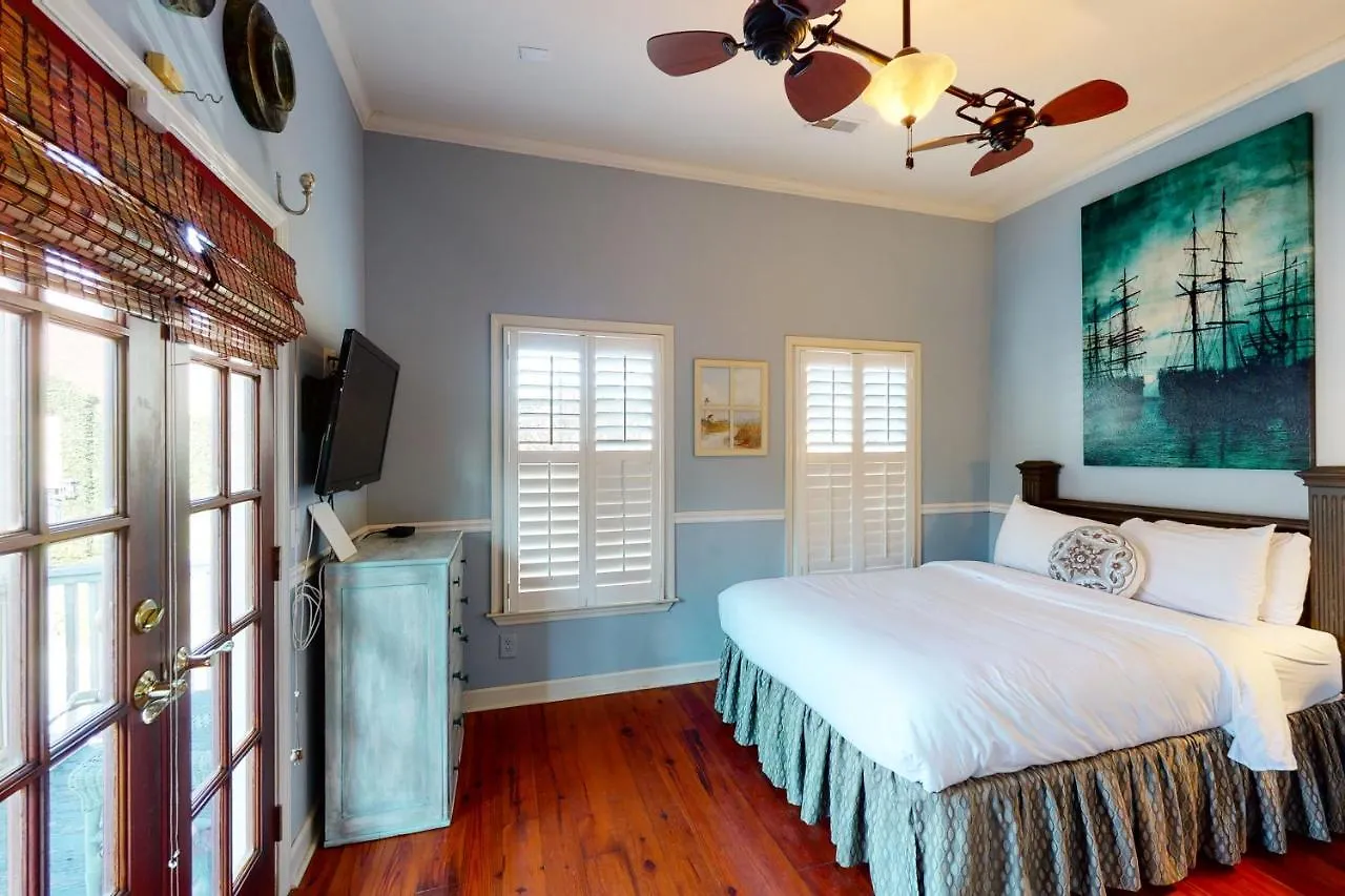 1 Francis Holiday home