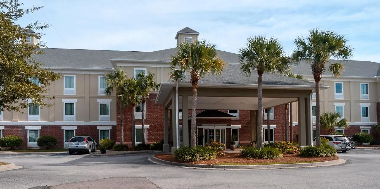 Comfort & Patriots Point Hotel 3*