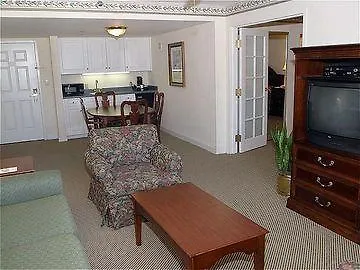 Courtyard By Marriott Historic District Hotel 3*