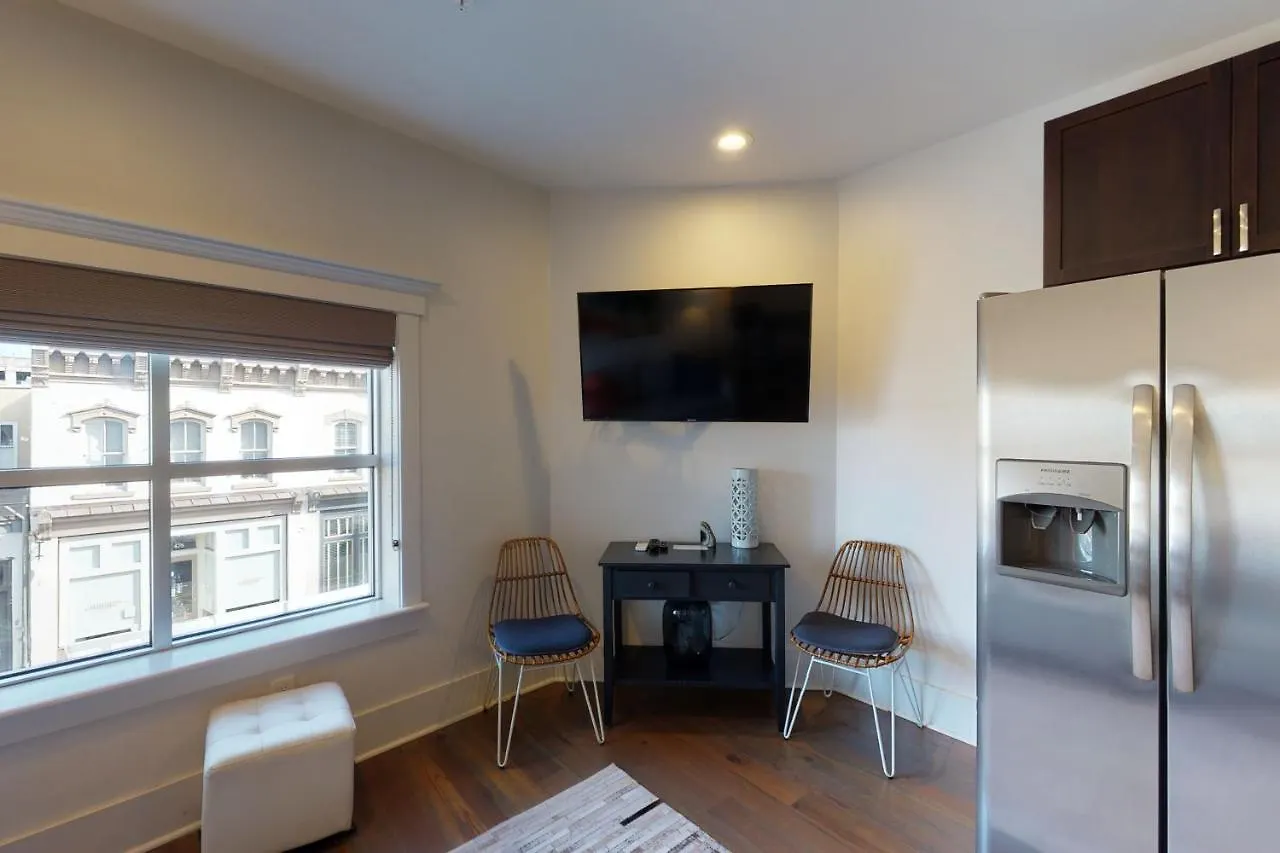 493 King Two Bedroom Suites
