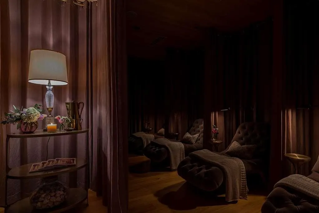 The Dewberry 5*