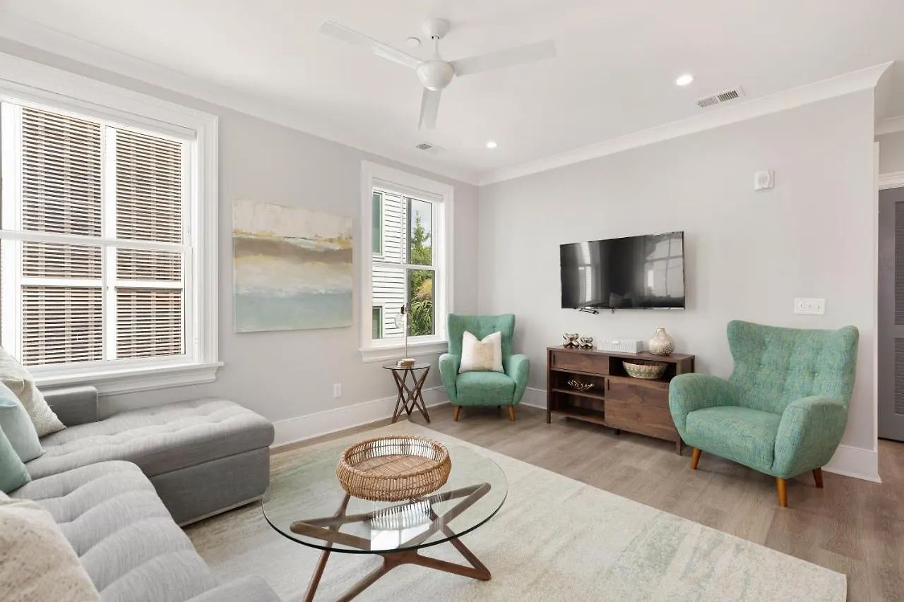 Apartment The Cooper At 122 Spring