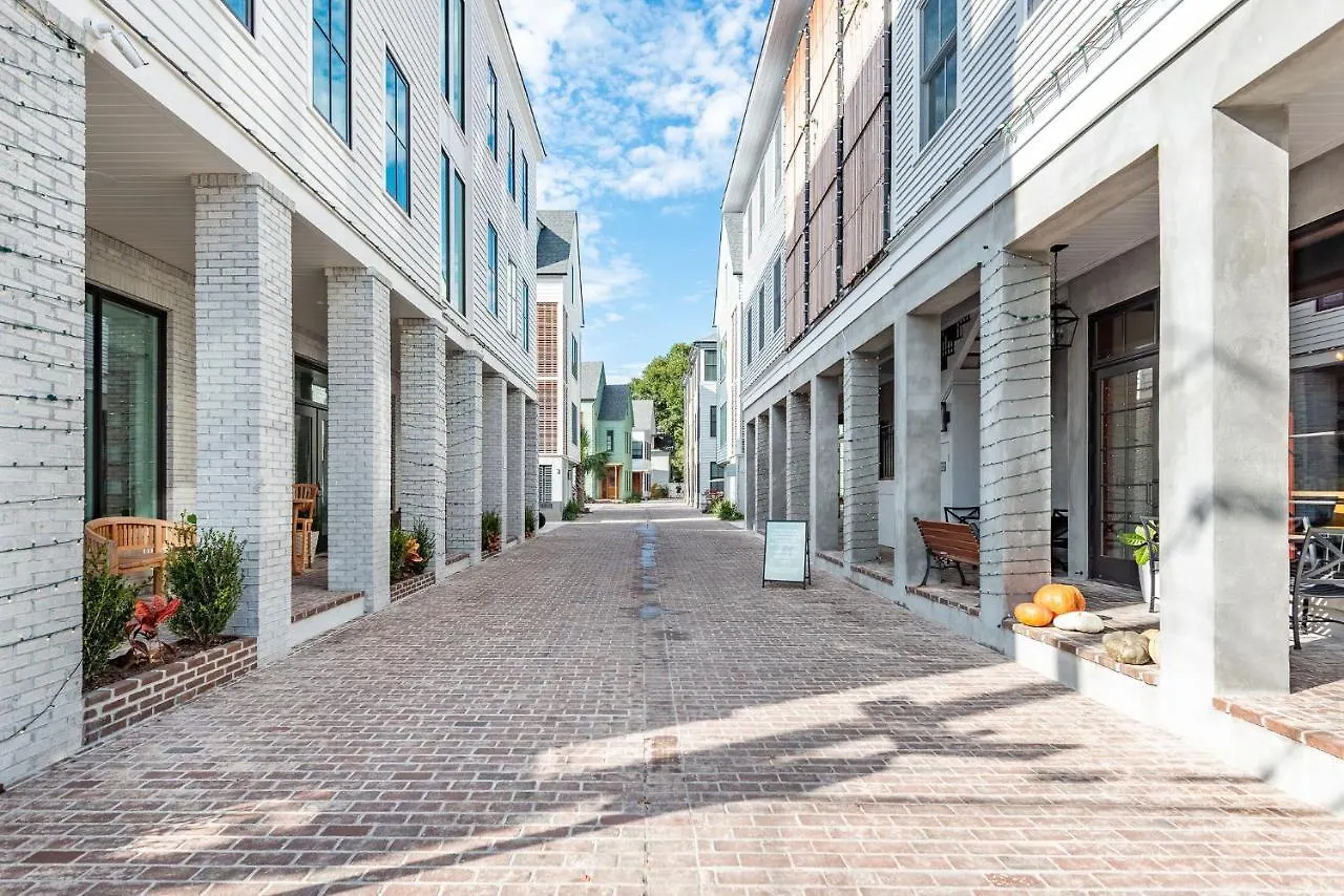 The Santee At 122 Spring Apartment