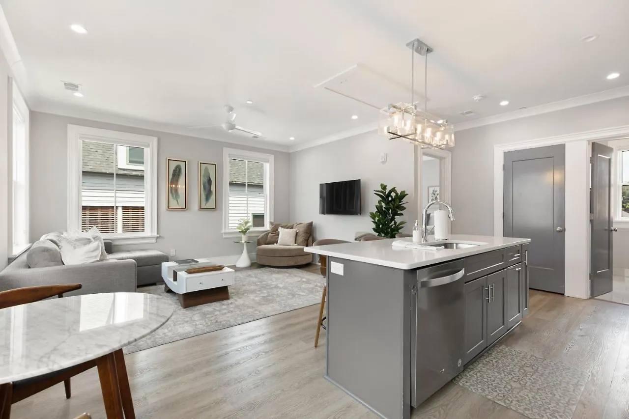 The Santee At 122 Spring Apartment *