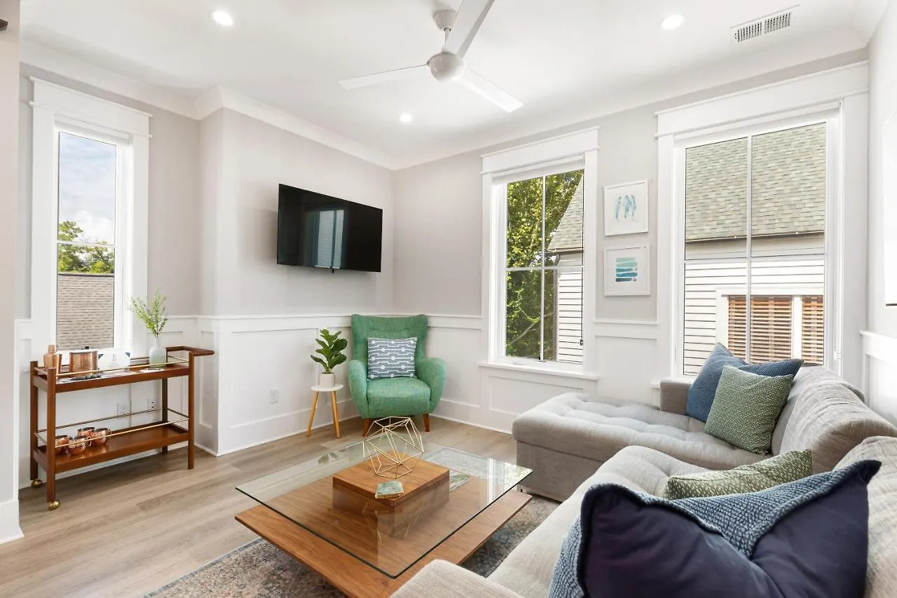 The Azalea At 124 Spring