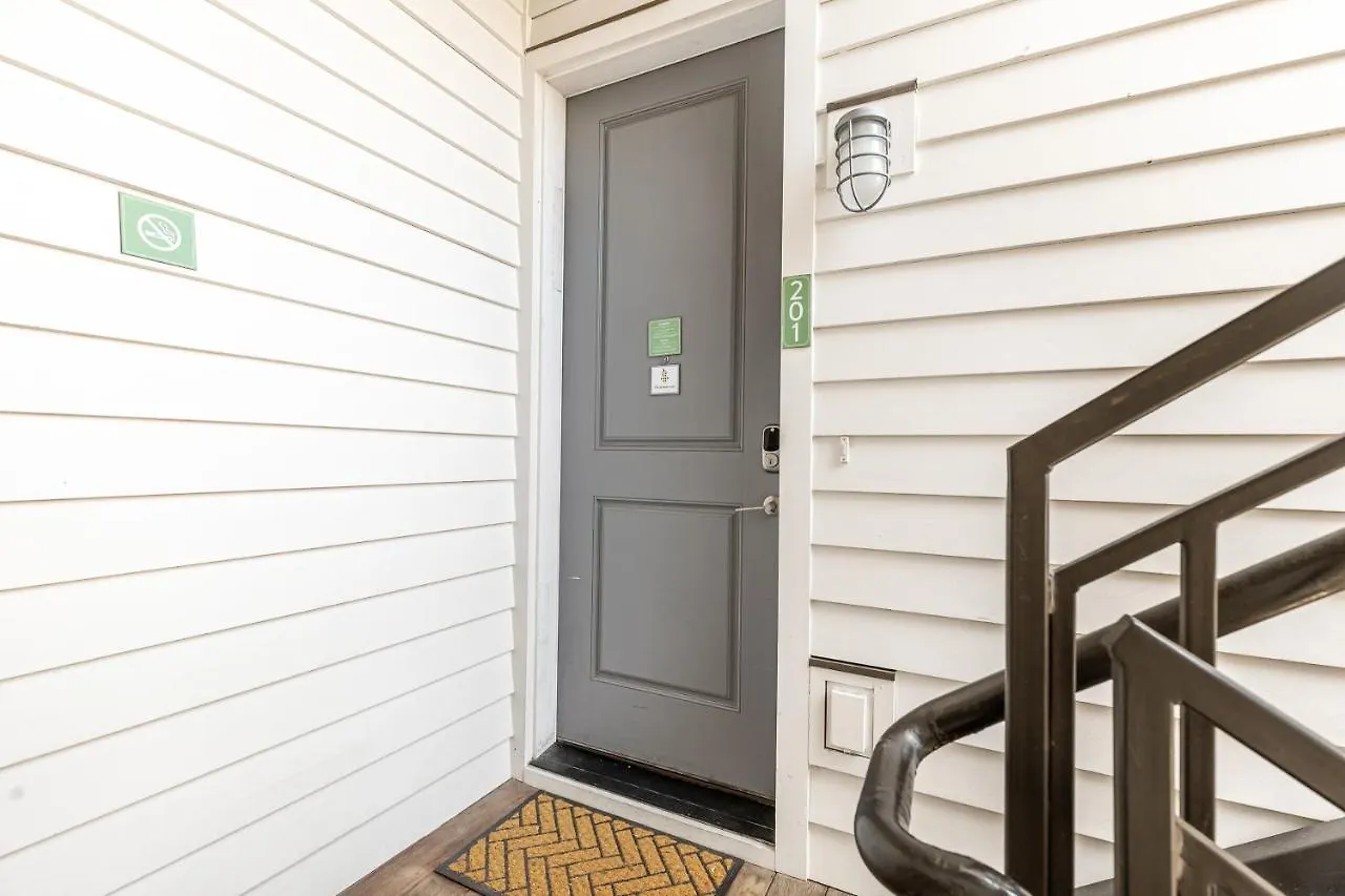 The Jasmine At 124 Spring Apartment