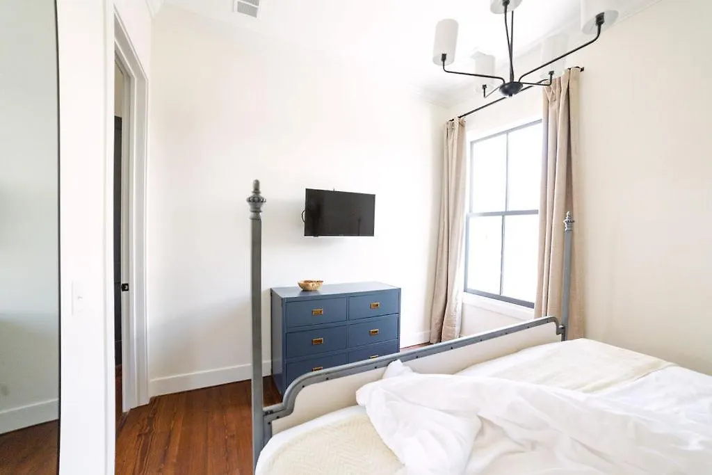 Apartment East 46 G *