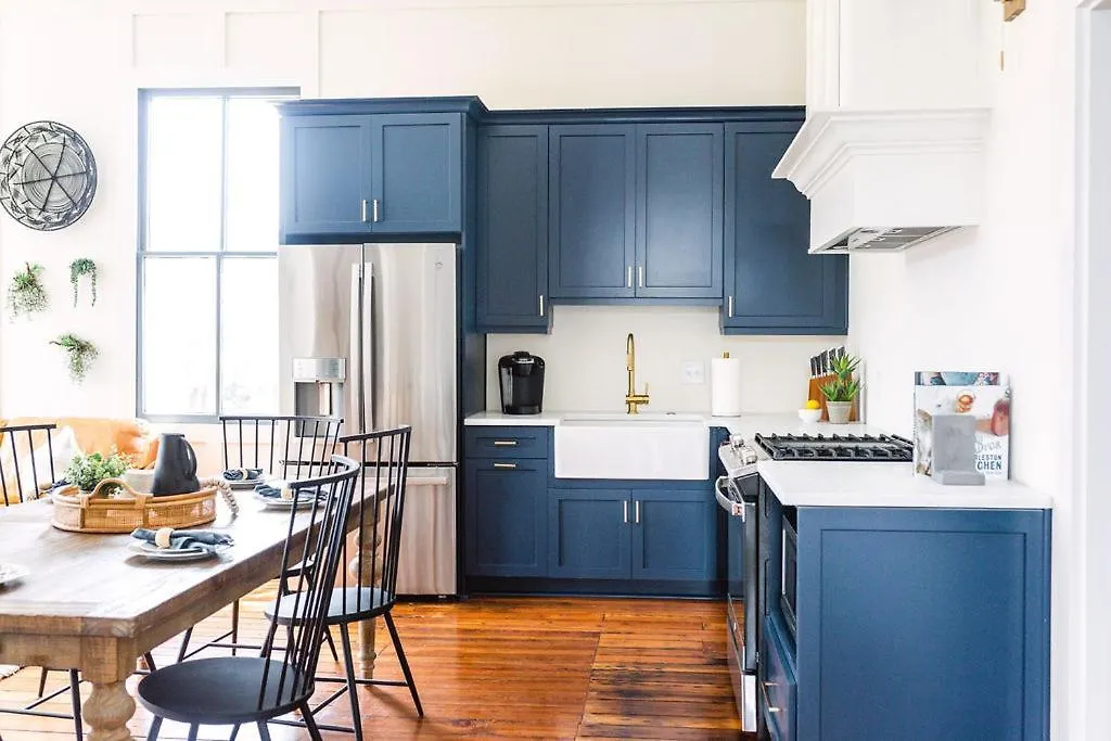 Apartment East 46 H Charleston