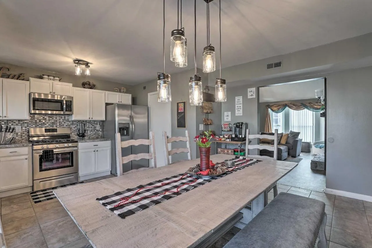 North With Fire Pit And Gazebo! Holiday home *