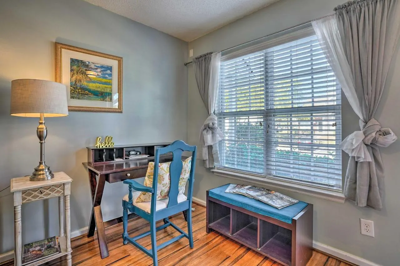 Townhome About 13 Mi To And Surf! Holiday home