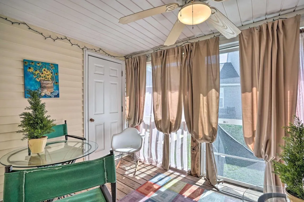 Townhome About 13 Mi To And Surf! Charleston
