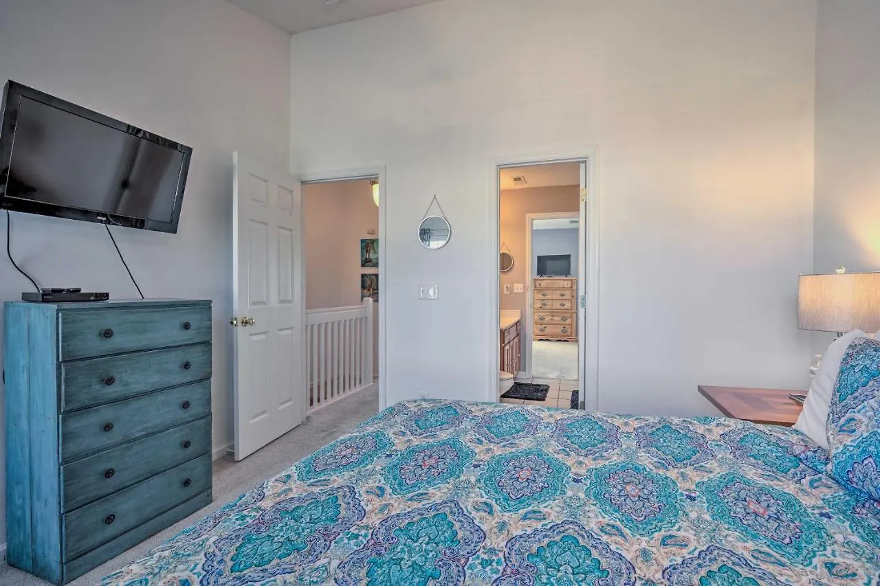 Townhome About 13 Mi To And Surf! *