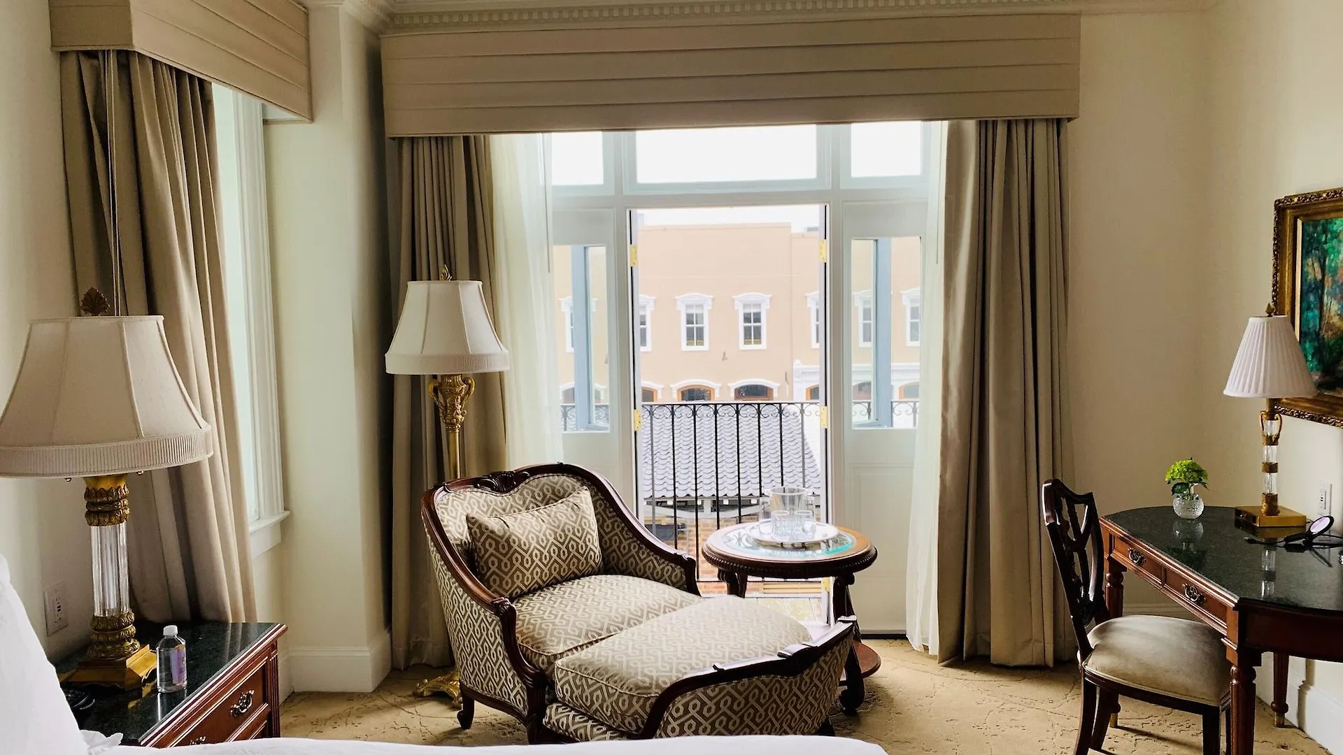 Market Pavilion Hotel Charleston