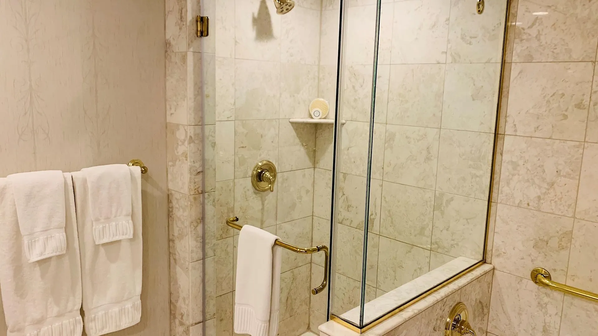 Hotel Market Pavilion 4*