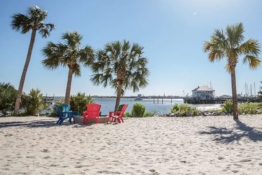 Harborside At Charleston Harbor And Marina Resort 4*