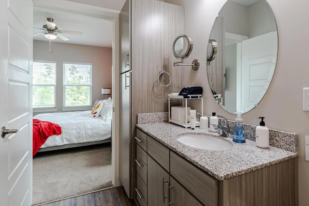 Apartment K&m Spire Oasis Near & Chs 2 King
