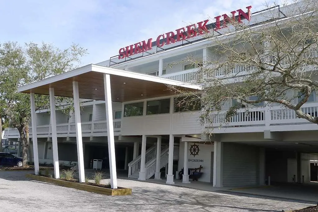 Shem Creek 3*