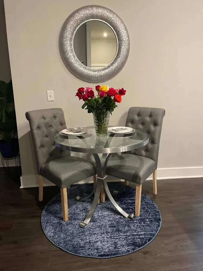Apartment Cozy In West Ashley With Queen Bed And Queen Sleeper Sofa *