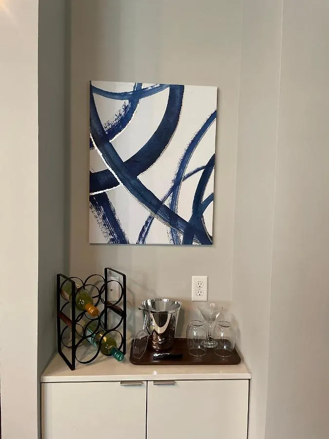 Apartment Cozy In West Ashley With Queen Bed And Queen Sleeper Sofa *