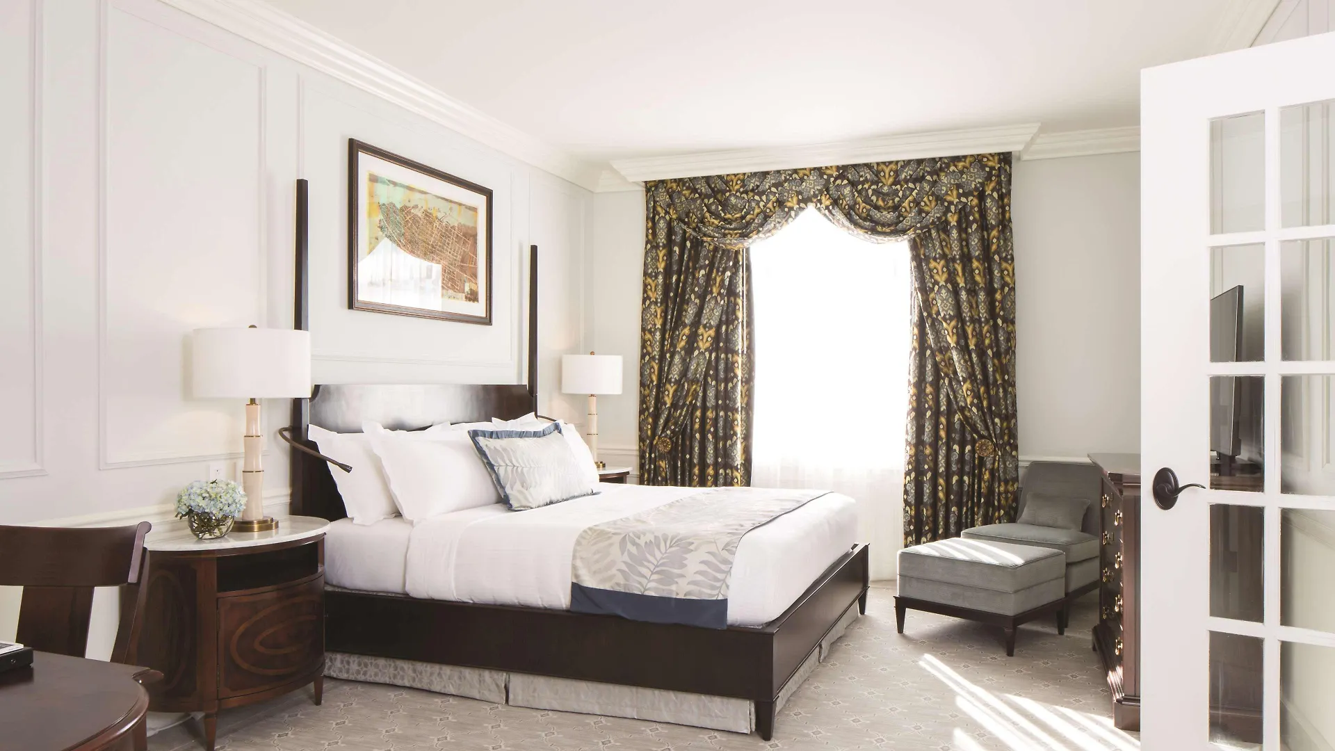 The Place Hotell 5*