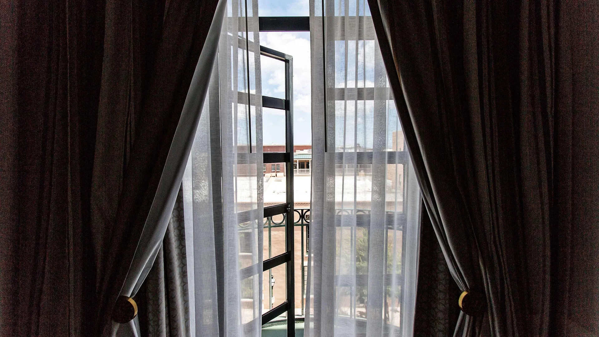 The Place Hotell