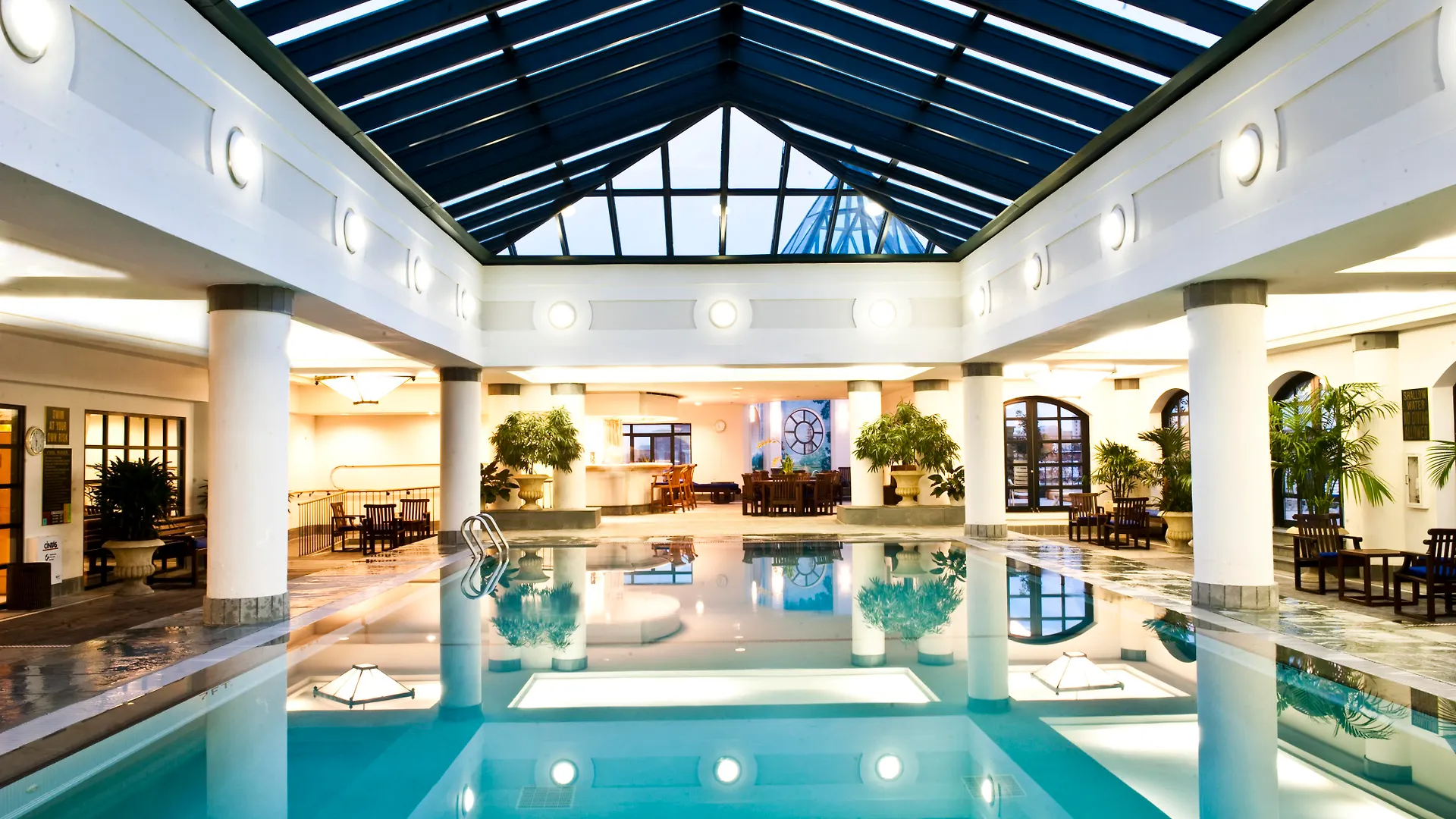 The Place Hotell 5*