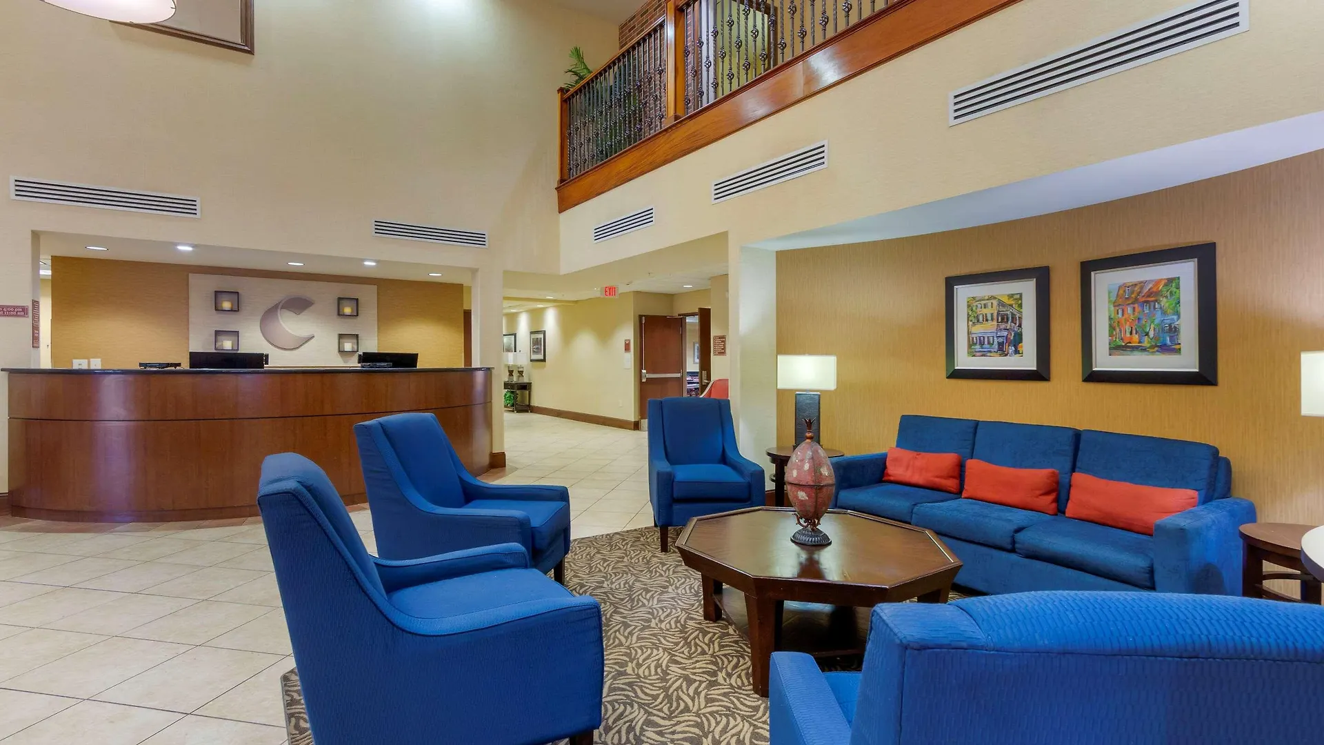 Comfort West Ashley Hotel 3*