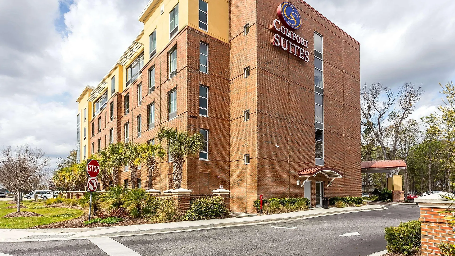 Comfort West Ashley Hotel