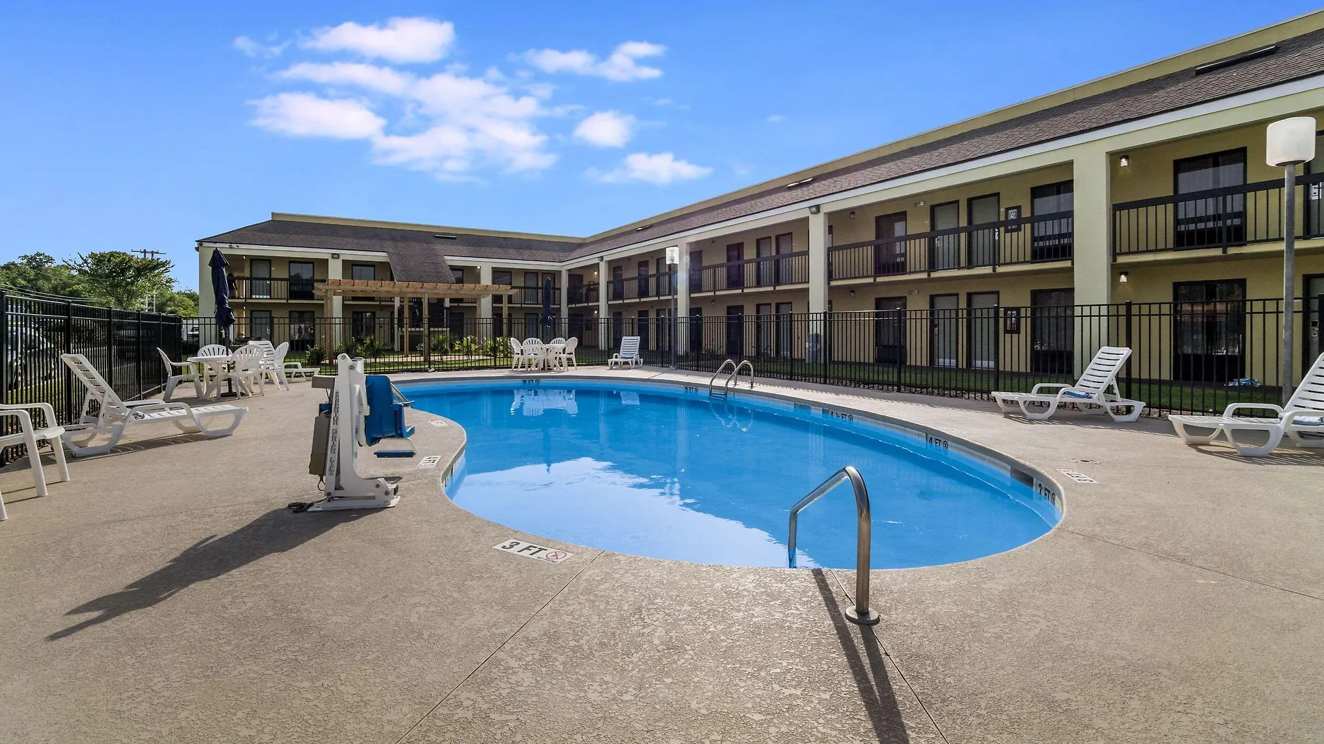 Quality Coliseum 3* North Charleston