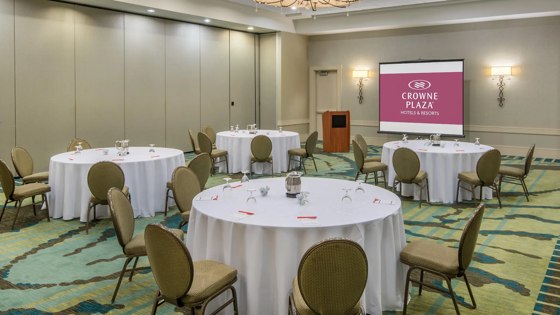 Hotel Crowne Plaza Charleston By Ihg North Charleston