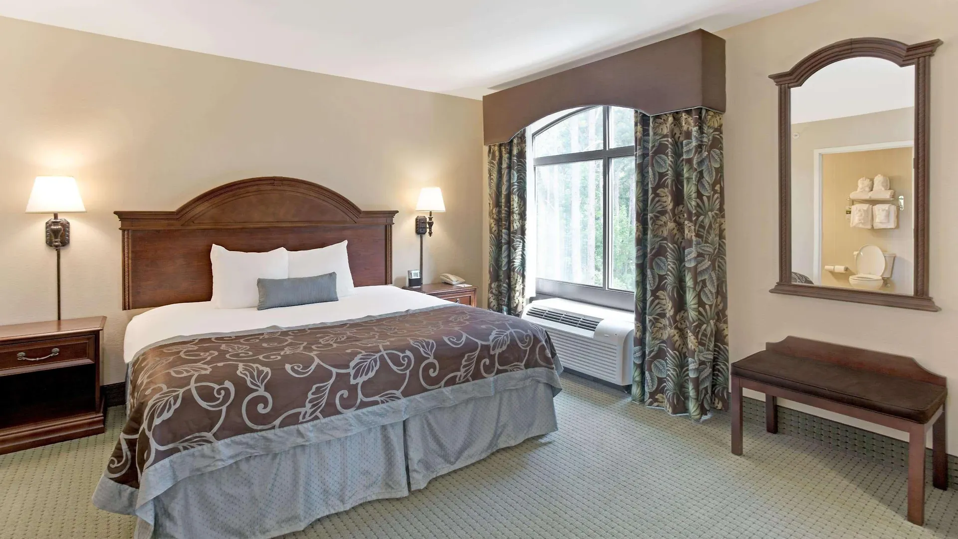 Wingate By Wyndham Charleston Southern University 3*