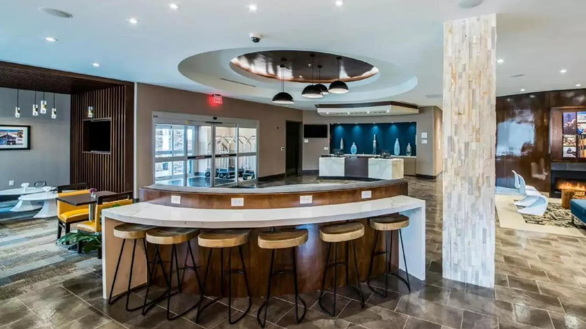 Cambria Riverview Hotel 3*