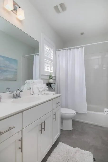 Holiday home Holy Charm - Mins To Dtwn - Shem Creek